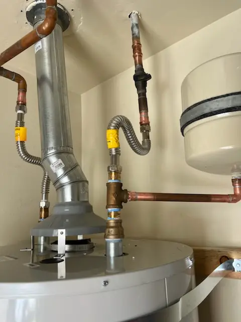 Water heater installation and plumbing repair in Lucerne-Higuera